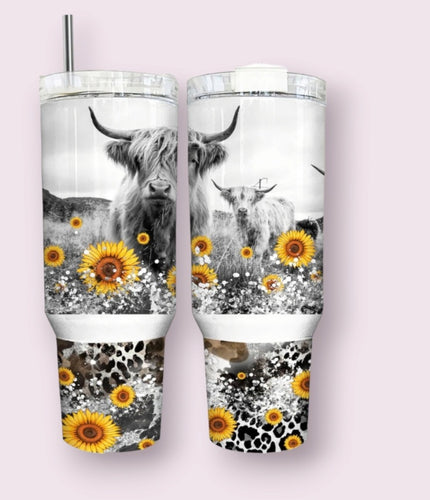 40oz Tumbler - Highland cow B/W